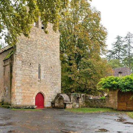 Cosy Cottage With Garden Peyzac-le-Moustier
