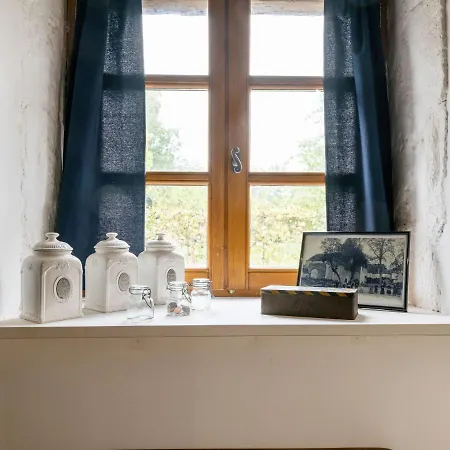 Cosy Cottage With Garden Holiday home Peyzac-le-Moustier